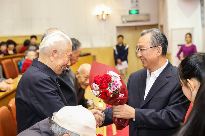 伟德源自英国始于1946
